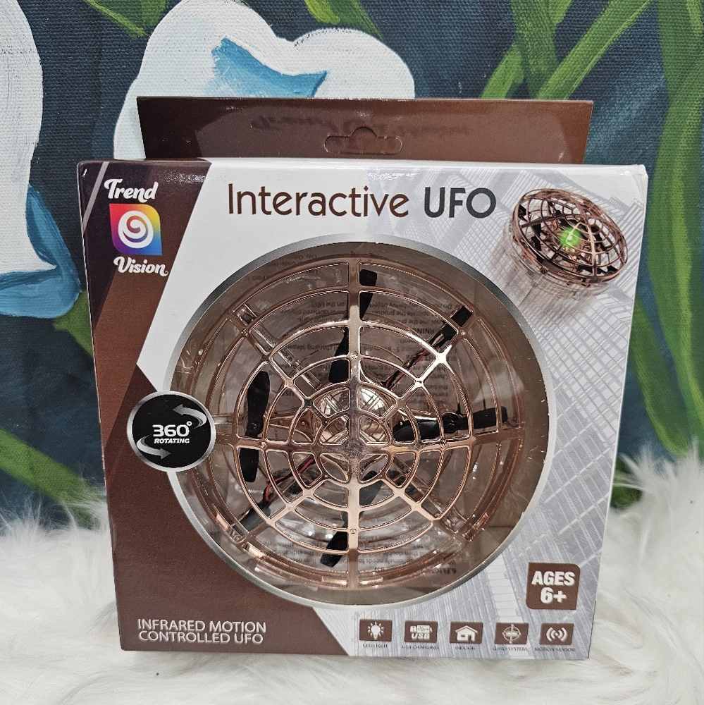 Interactive Infrared Motion Controlled UFO With Blinking Lights